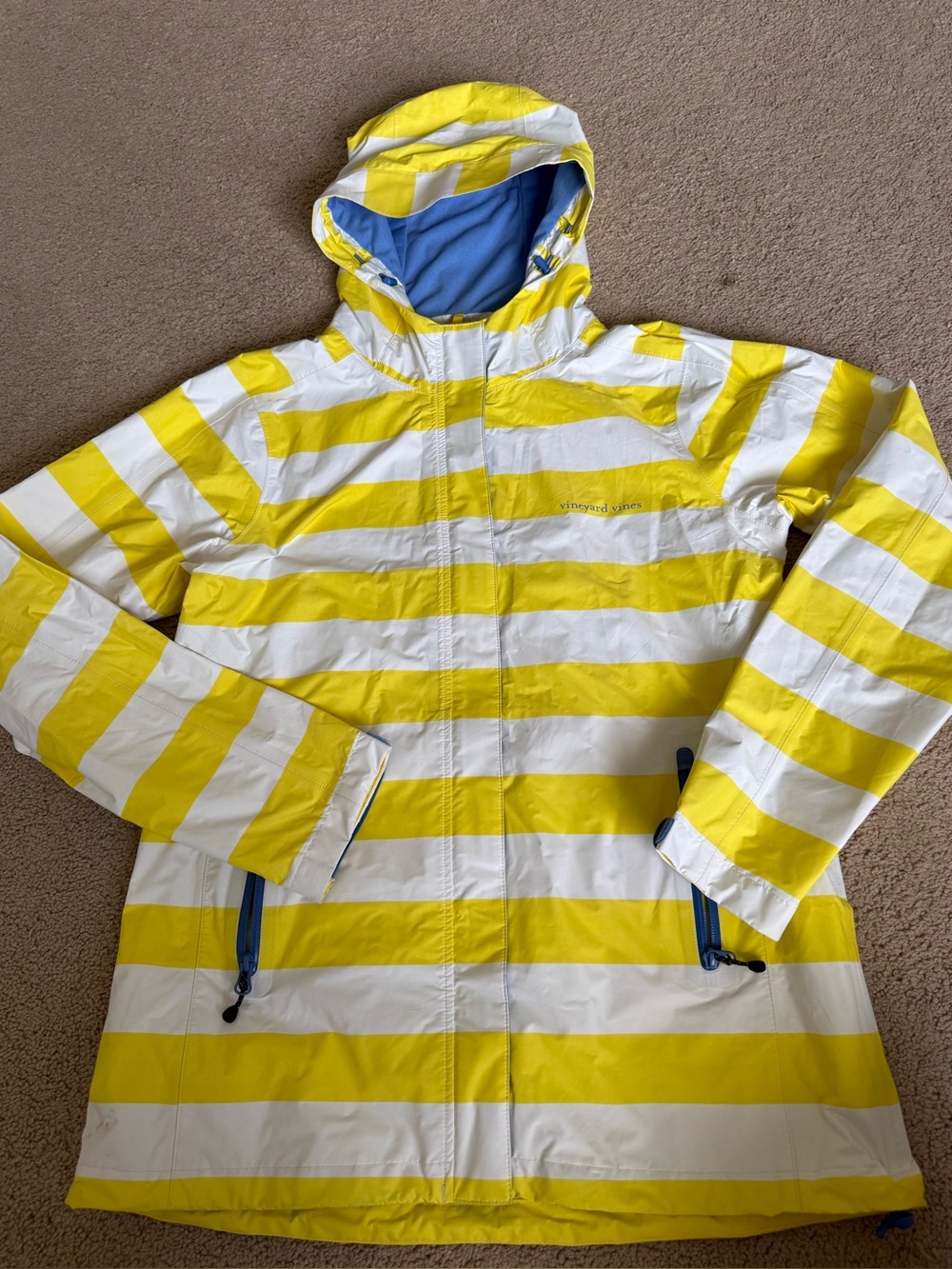 NWT Vineyard Vines Yellow & White Wide Striped Hooded Raincoat Stow & Go M
